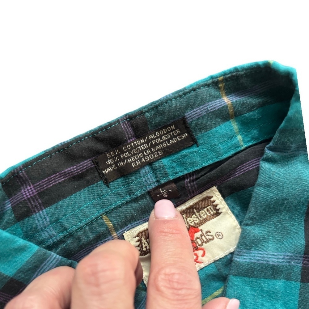 Vintage "Authentic Western Youngbloods" Pearl Snap down - Flannel check- L - Picture 4 of 4